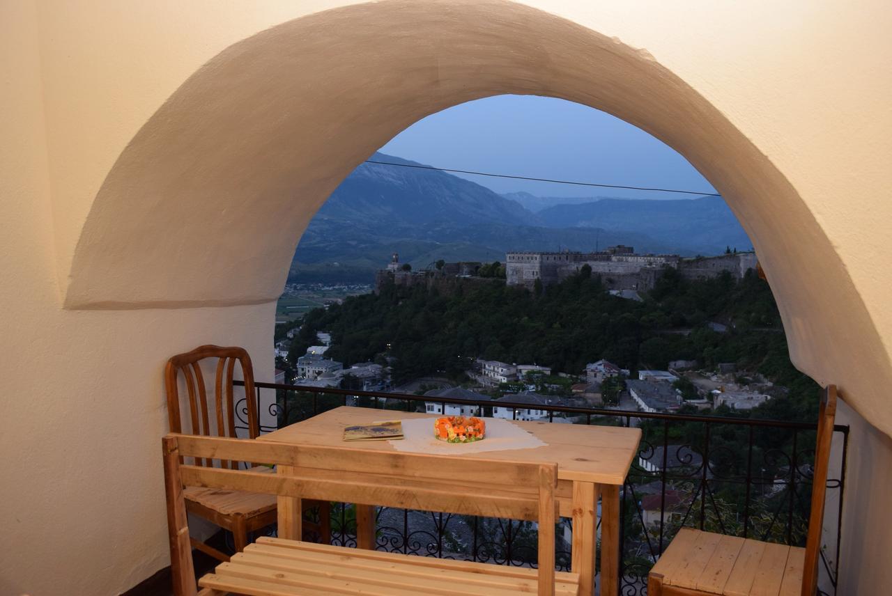 Guest House Salaria Гирокастра Экстерьер фото