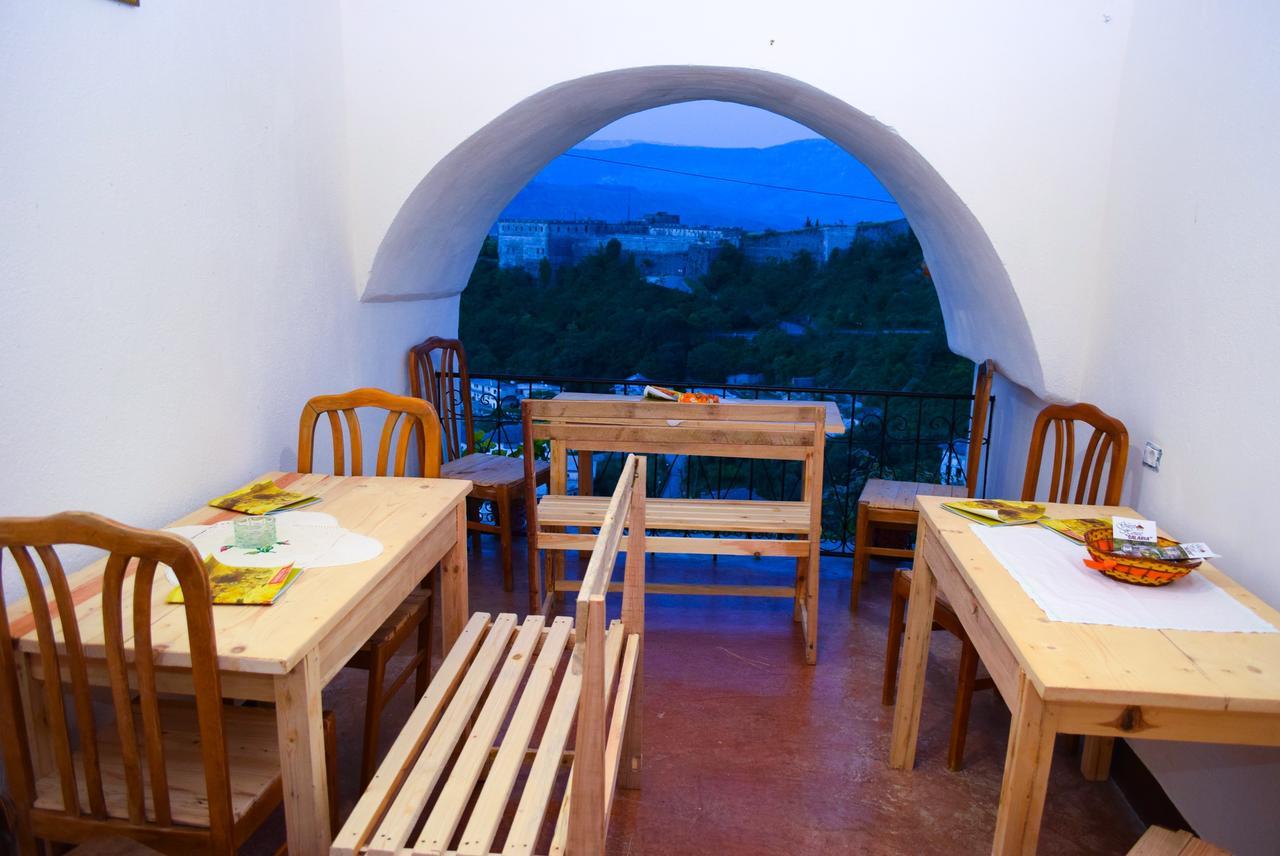 Guest House Salaria Гирокастра Экстерьер фото