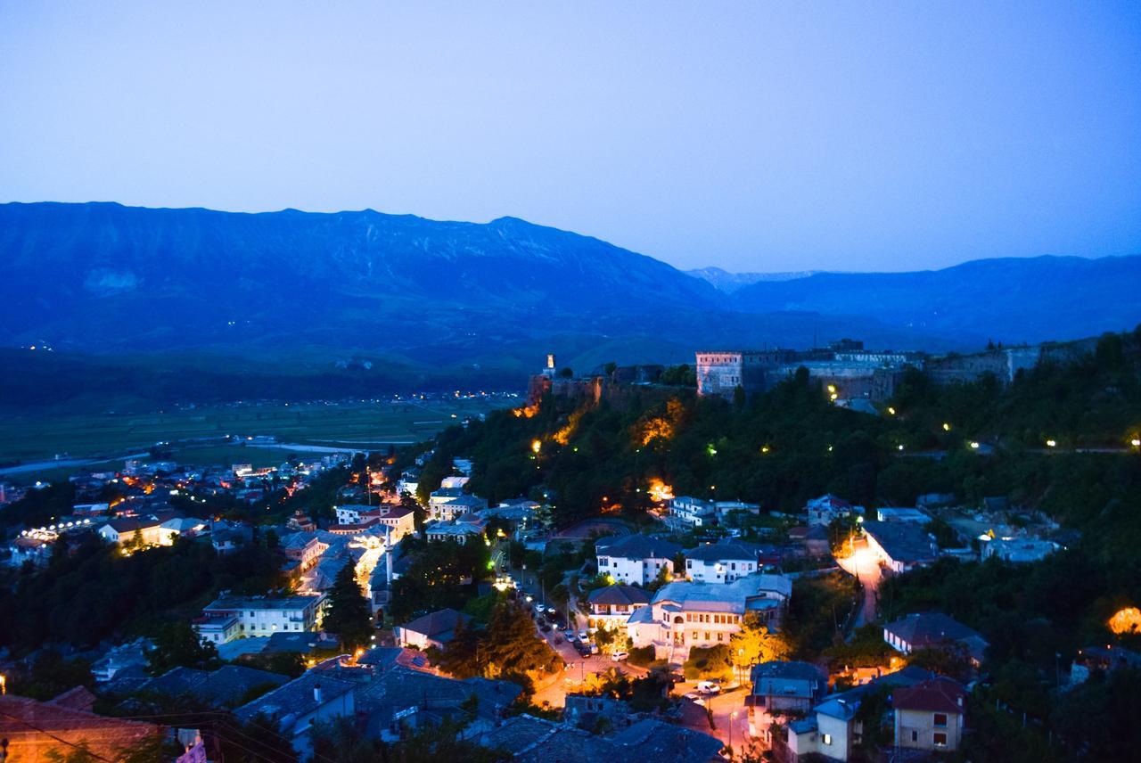 Guest House Salaria Гирокастра Экстерьер фото